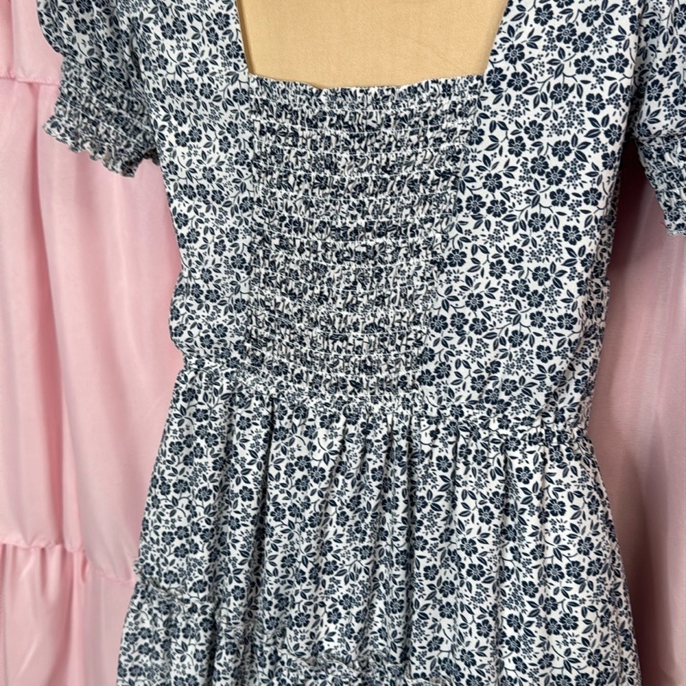 116. Trixxi Floral Smocked Puff Sleeve Mini Dress - Size Medium - Picture 4 of 8